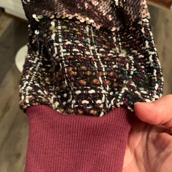 Skies are blue tweed sequin heavy sweatshirt. Never worn . 79 retail - Picture 6 of 6